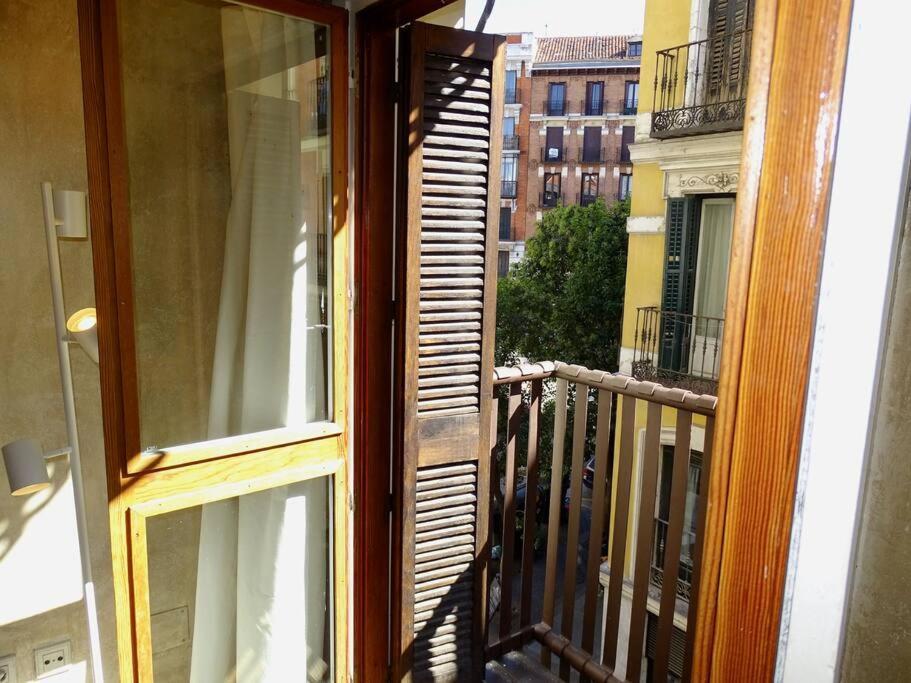 Precioso Apartamento Junto A La Plaza Mayor Madrid Exterior photo